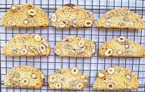 עוגיות ביסקוטי-מטבח לייט